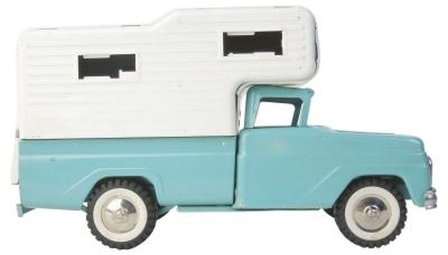 How to Mount a Camper on a Flatbed Trailer