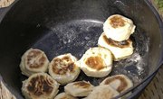 How to Cook Canned Biscuits on Camping Stove