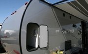 How to Pull a Camper With a Chrysler Town & Country