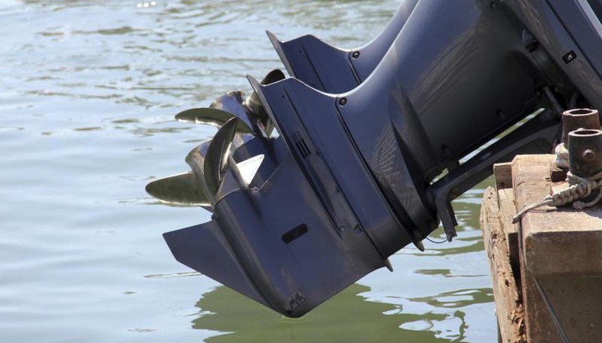 How to Unclog an Outboard Engine