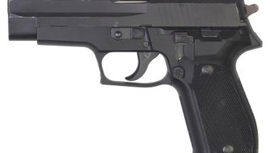 How To Adjust The Rear Sight on a Smith & Wesson M&P