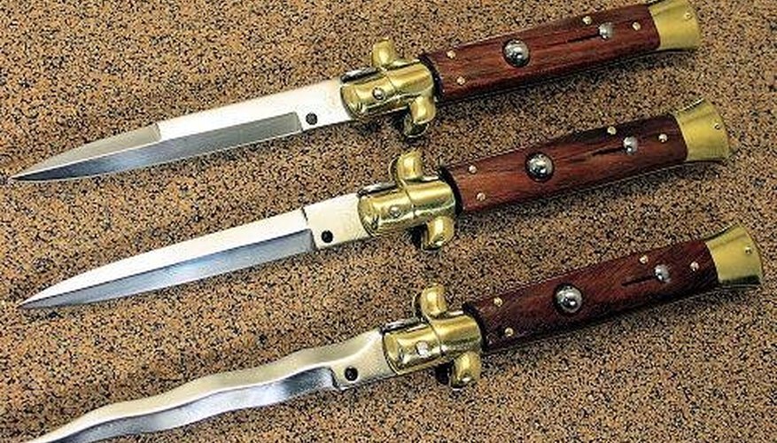 How Does a Switchblade Work?