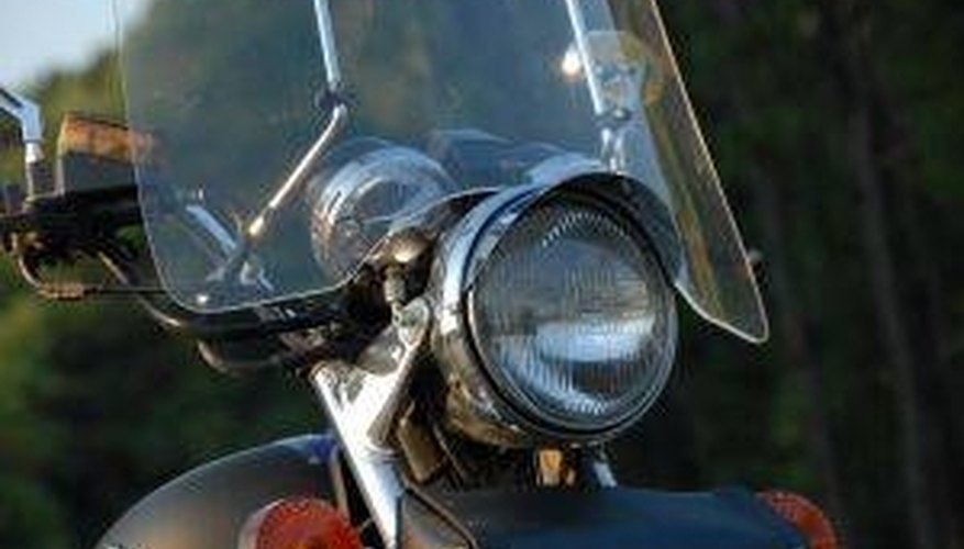 How to Clean a Plexiglas Windshield on a Motorcycle