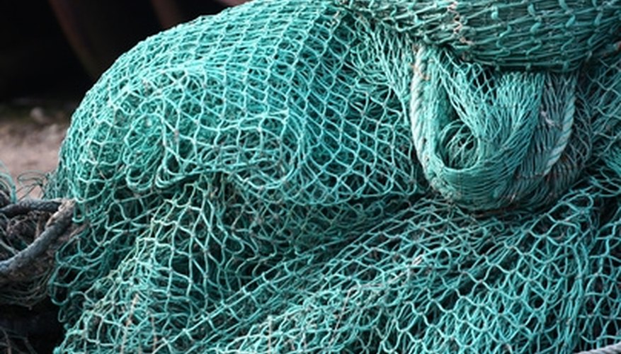 How to Make a Homemade Fishing Net